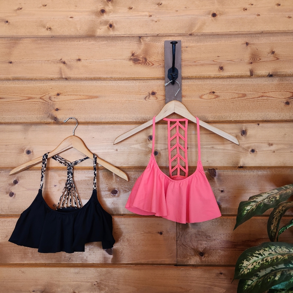 Lot Of 2 Victoria's Secret Swimsuit Tops Ruffle Halter Pink NWT Black Both‎ Sz M